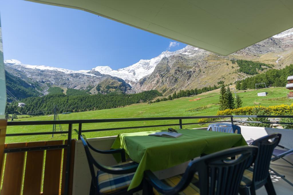 Dolce Vita Saas-Fee Room photo