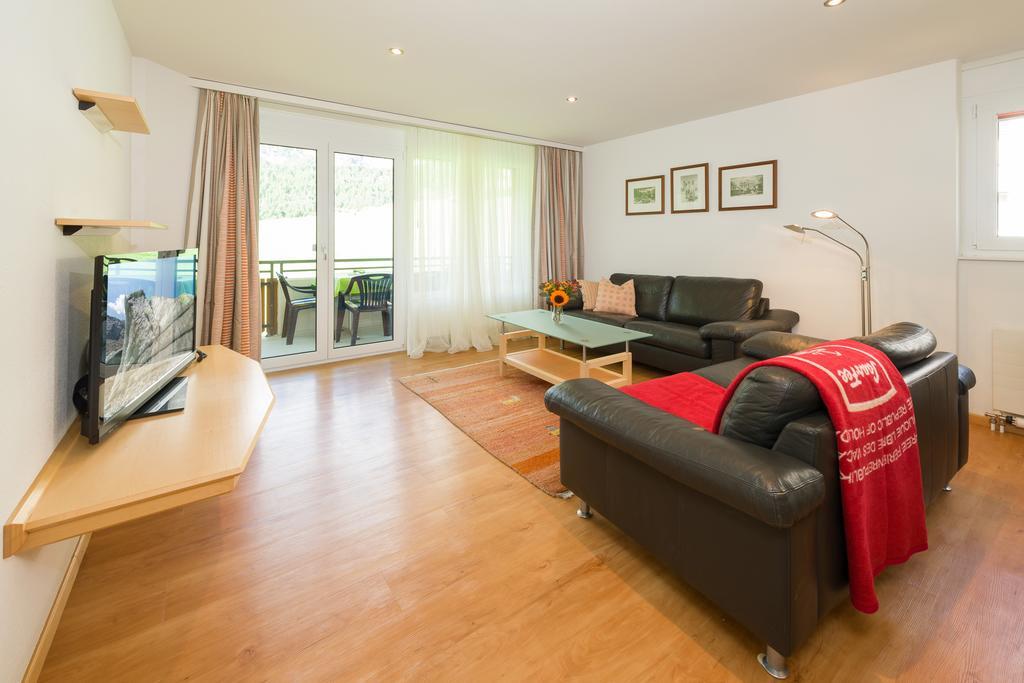 Dolce Vita Saas-Fee Room photo